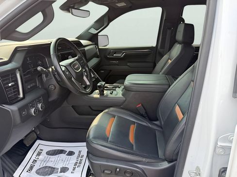 Used 2024 GMC Sierra 1500 AT4 w/ Technology Package AWD/4WD image 23