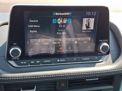 Certified 2023 Nissan Rogue SV w/ SV Premium B Package AWD/4WD image 18