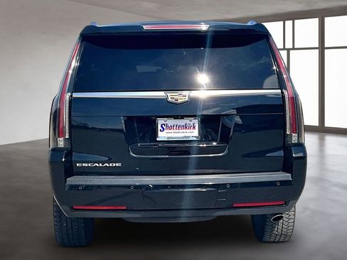 Used 2017 Cadillac Escalade Premium Luxury w/ LPO, Radiant Package image 5