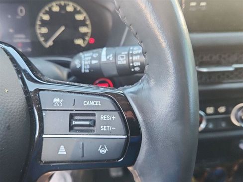 Used 2023 Honda HR-V EX-L image 16