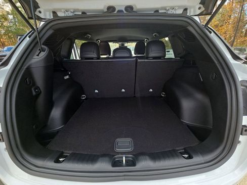 New 2026 Jeep Compass Limited image 13