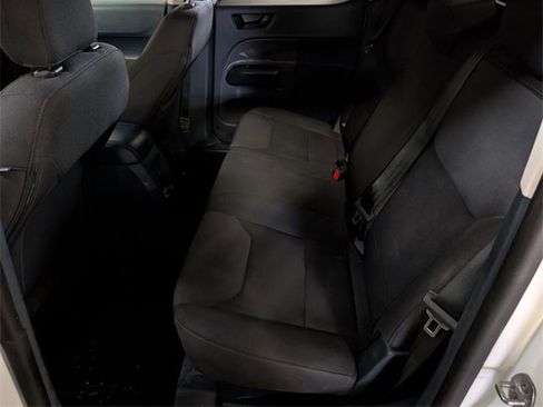 Used 2023 Ford Maverick XL w/ Equipment Group 100A Standard image 11