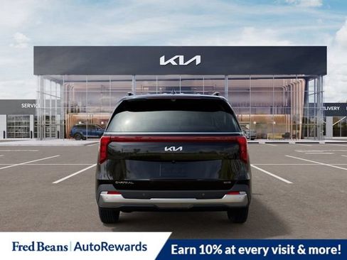 New 2025 Kia Carnival SX FWD image 6