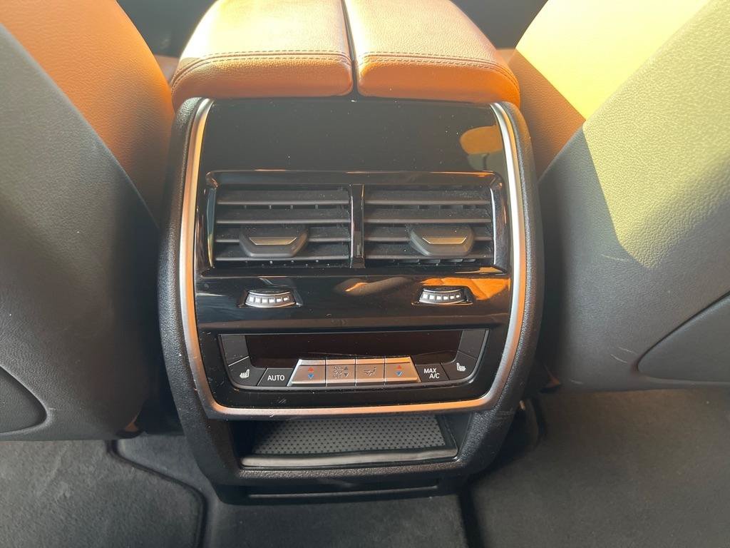 Used 2019 BMW X5 xDrive50i w/ Executive Package AWD/4WD image 19
