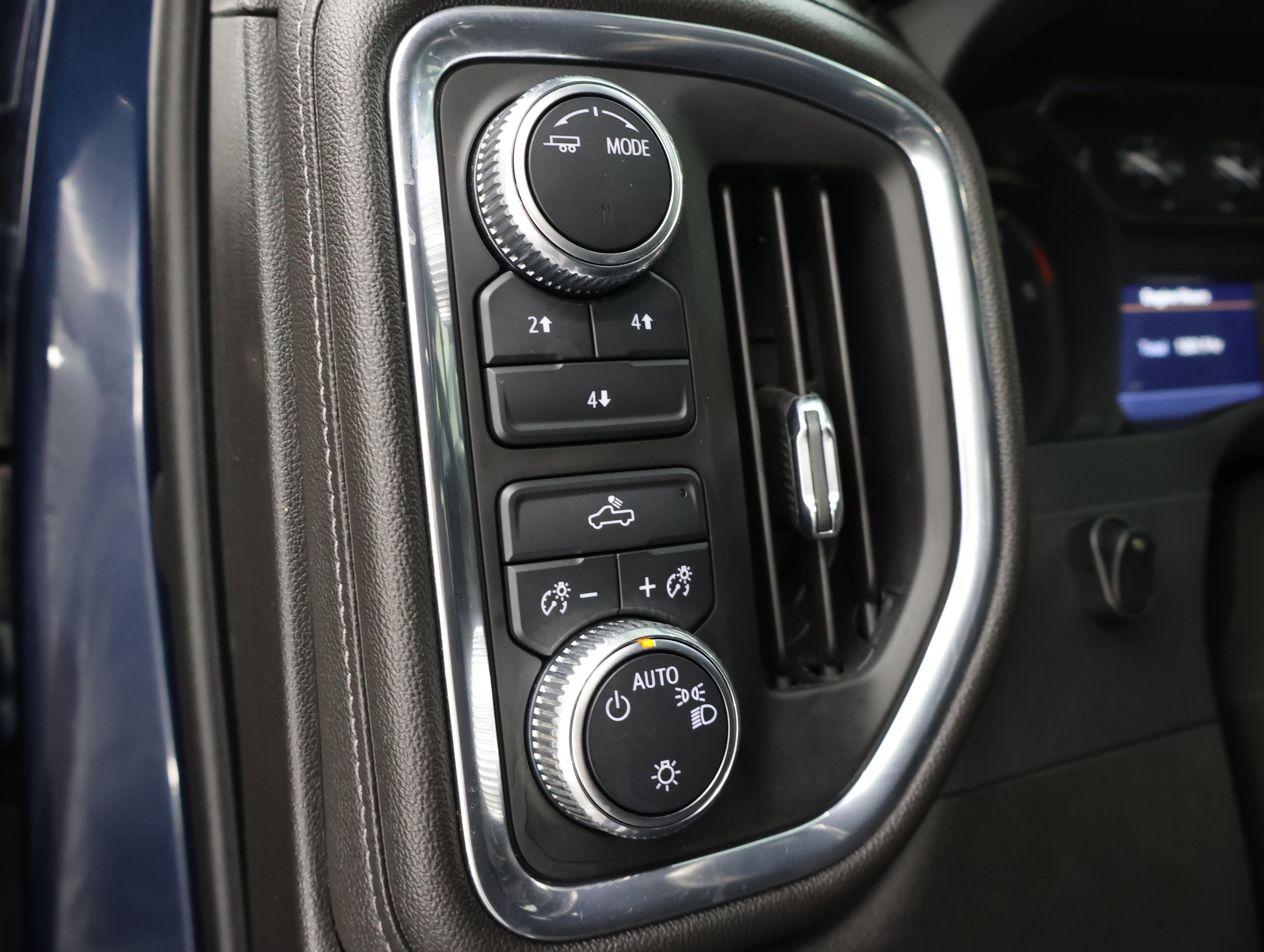 Used 2023 GMC Sierra 2500 SLE AWD/4WD image 39