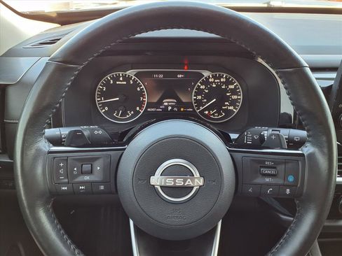 Used 2023 Nissan Pathfinder SL image 16