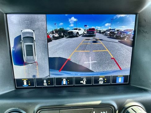 Used 2023 GMC Terrain SLT w/ Tech Package AWD/4WD image 24
