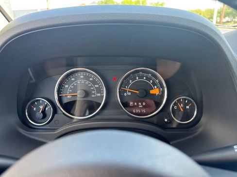 Used 2017 Jeep Compass Latitude AWD/4WD image 19