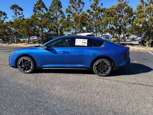 New 2025 Kia K4 GT-Line image 6