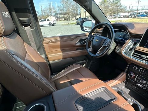 Used 2023 Chevrolet Tahoe High Country image 17