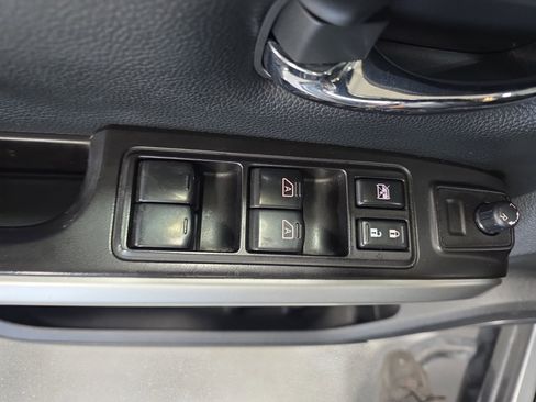 Used 2021 Nissan Titan SV w/ Off Road Protection Package image 27