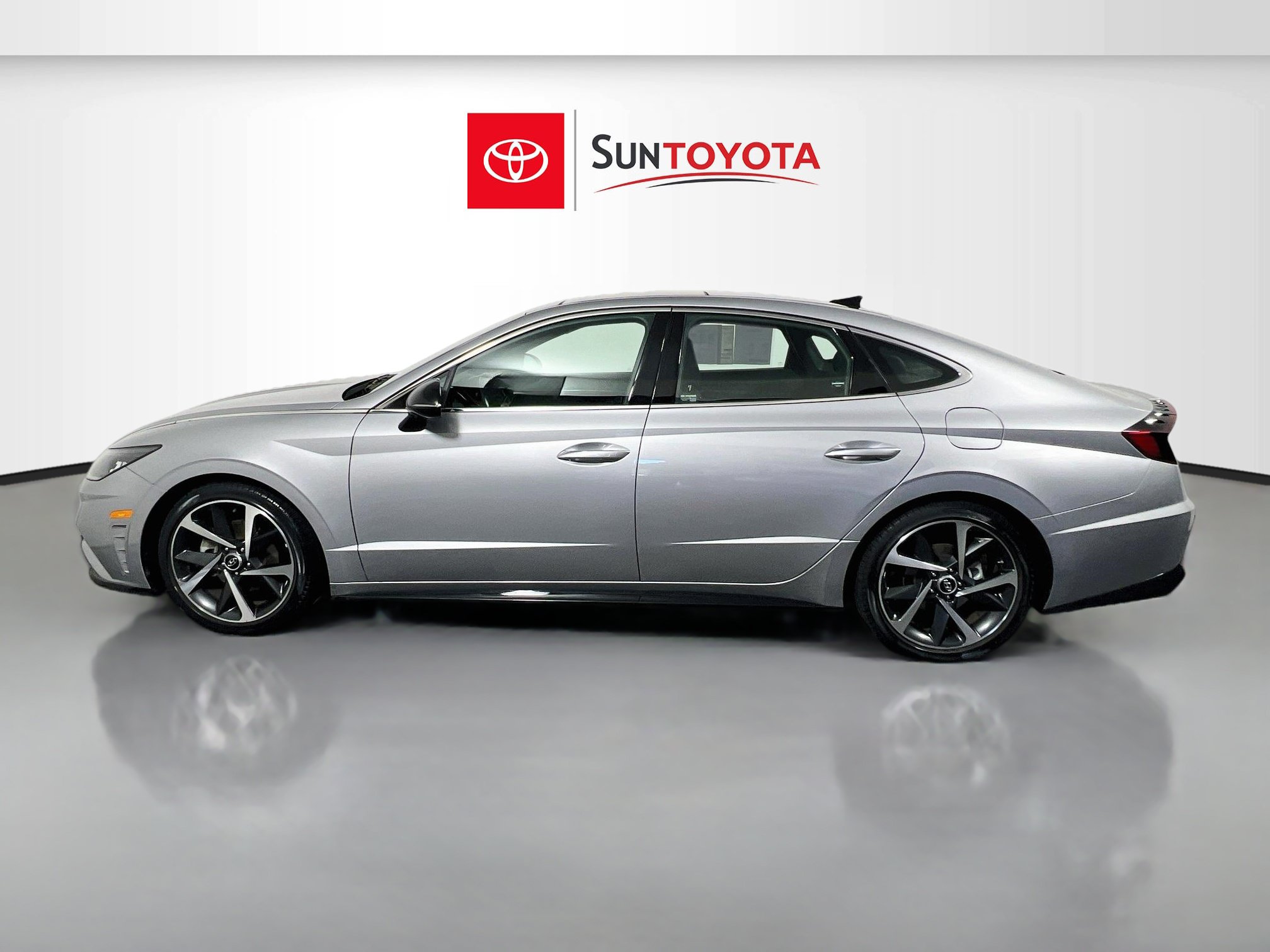 Used 2023 Hyundai Sonata SEL Plus w/ Cargo Package FWD image 7