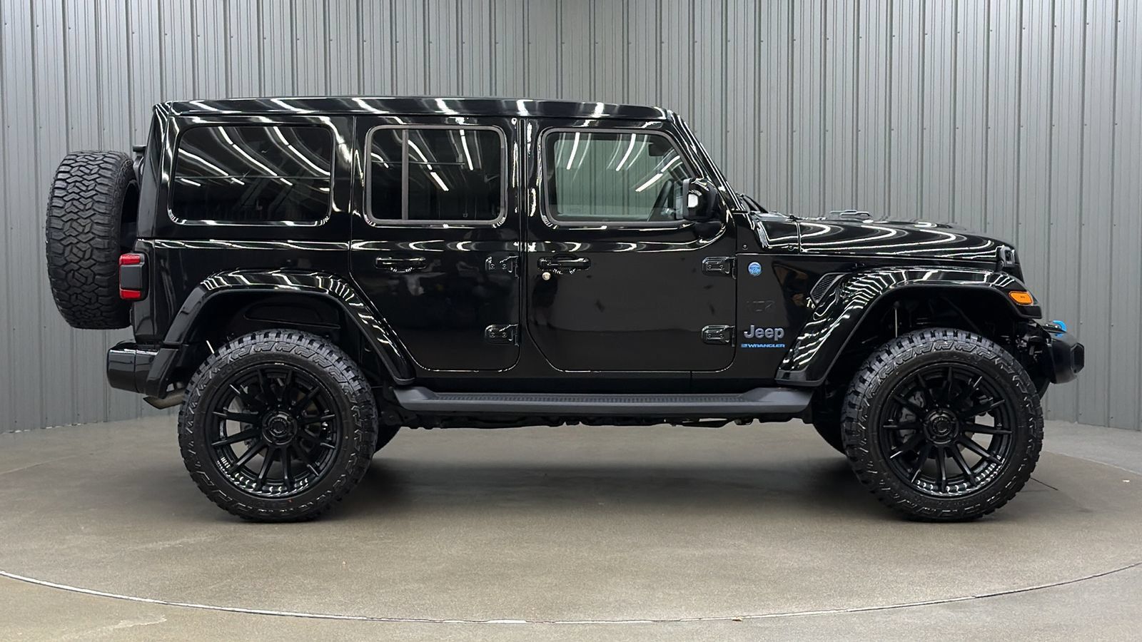 Used 2024 Jeep Wrangler High Altitude AWD/4WD image 6