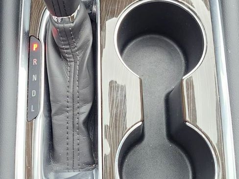 Used 2018 Chevrolet Malibu Premier w/ Premier Sun and Wheel Package image 29