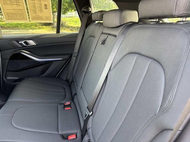 Used 2019 BMW X5 xDrive40i w/ Convenience Package AWD/4WD image 21