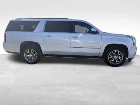 Used 2018 GMC Yukon XL SLT w/ Open Road Package image 4