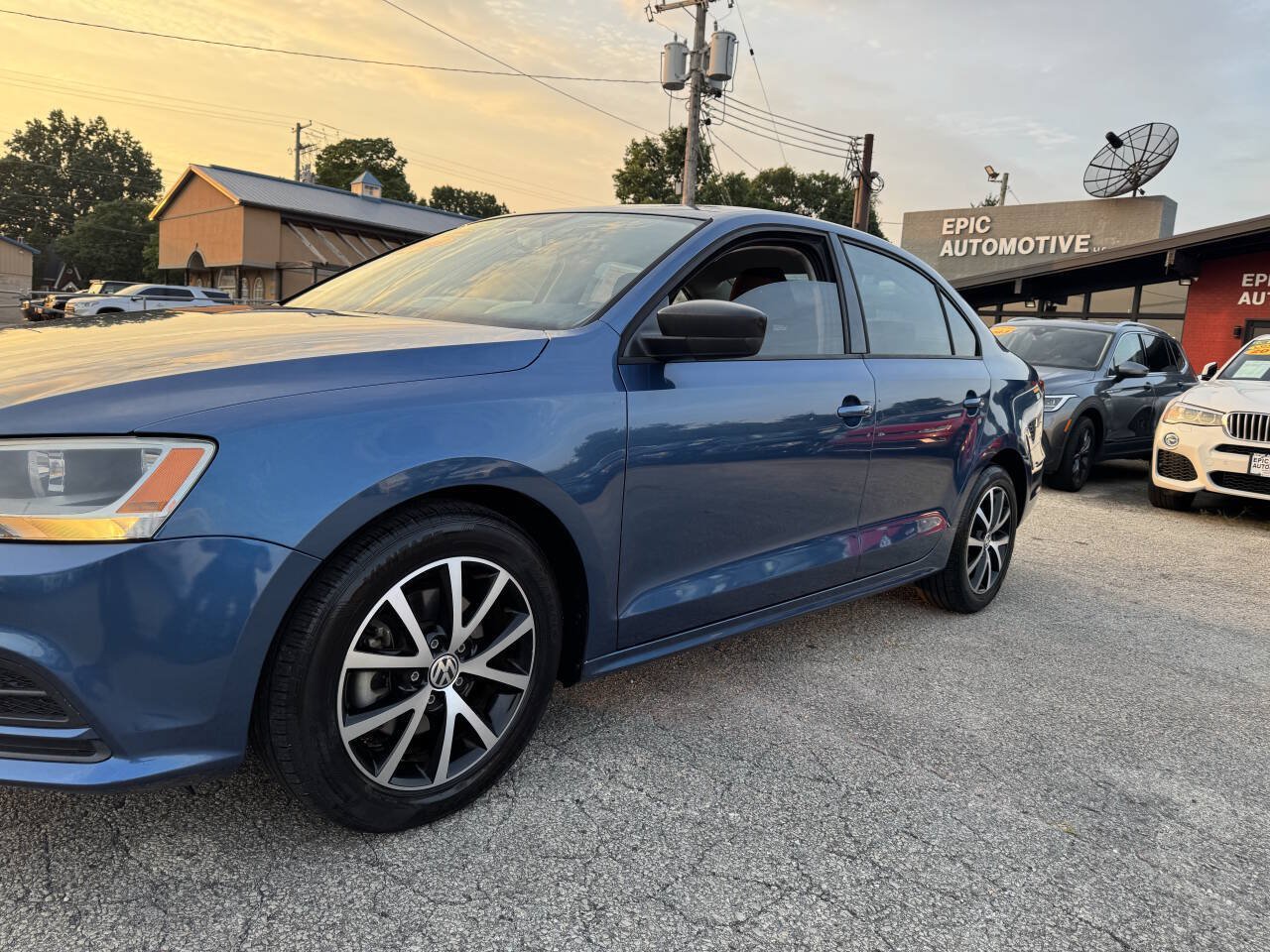 Used 2016 Volkswagen Jetta SE FWD image 8