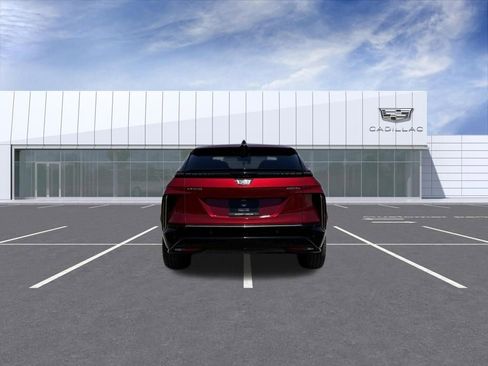 Certified 2025 Cadillac Lyriq Luxury w/ LPO, Floor Liner Package AWD/4WD image 12
