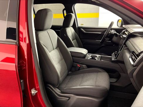 Used 2025 GMC Acadia Elevation w/ LPO, Floor Liner Package image 15