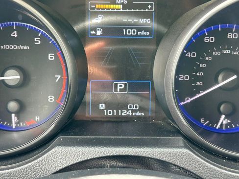 Used 2018 Subaru Outback 2.5i Touring AWD/4WD image 29