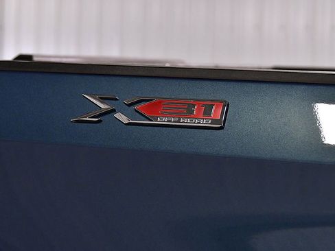 Used 2025 GMC Sierra 1500 Elevation w/ Elevation Premium Package AWD/4WD image 12