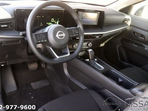 Used 2025 Nissan Kicks S image 12