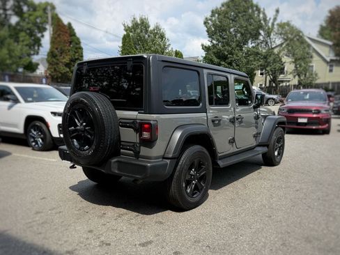 Used 2022 Jeep Wrangler Unlimited Sport AWD/4WD image 8