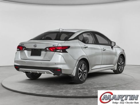 Used 2023 Nissan Versa SV FWD image 2