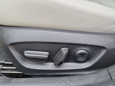 Used 2026 Toyota Prius XLE image 18