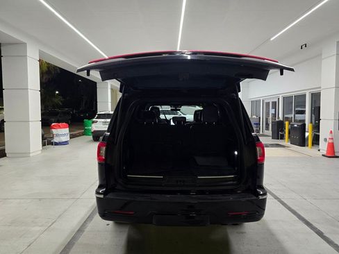 Used 2021 Lincoln Navigator Reserve AWD/4WD image 44