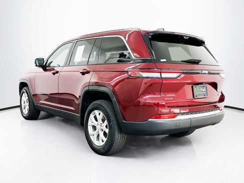 Used 2023 Jeep Grand Cherokee Limited w/ Luxury Tech Group II image 5