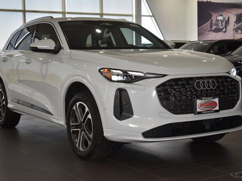 Used 2025 Audi Q5 Premium AWD/4WD image 4