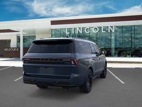 New 2026 Lincoln Navigator L Reserve w/ Jet Appearance Package AWD/4WD image 8