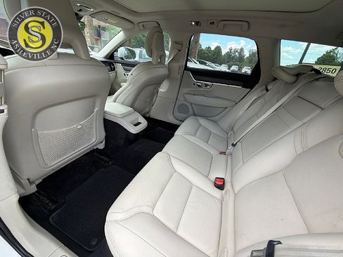 Used 2018 Volvo V90 T6 Cross Country w/ Convenience Package AWD/4WD image 12