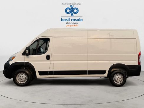 Used 2026 RAM ProMaster 2500 w/ Convenience Group FWD image 5