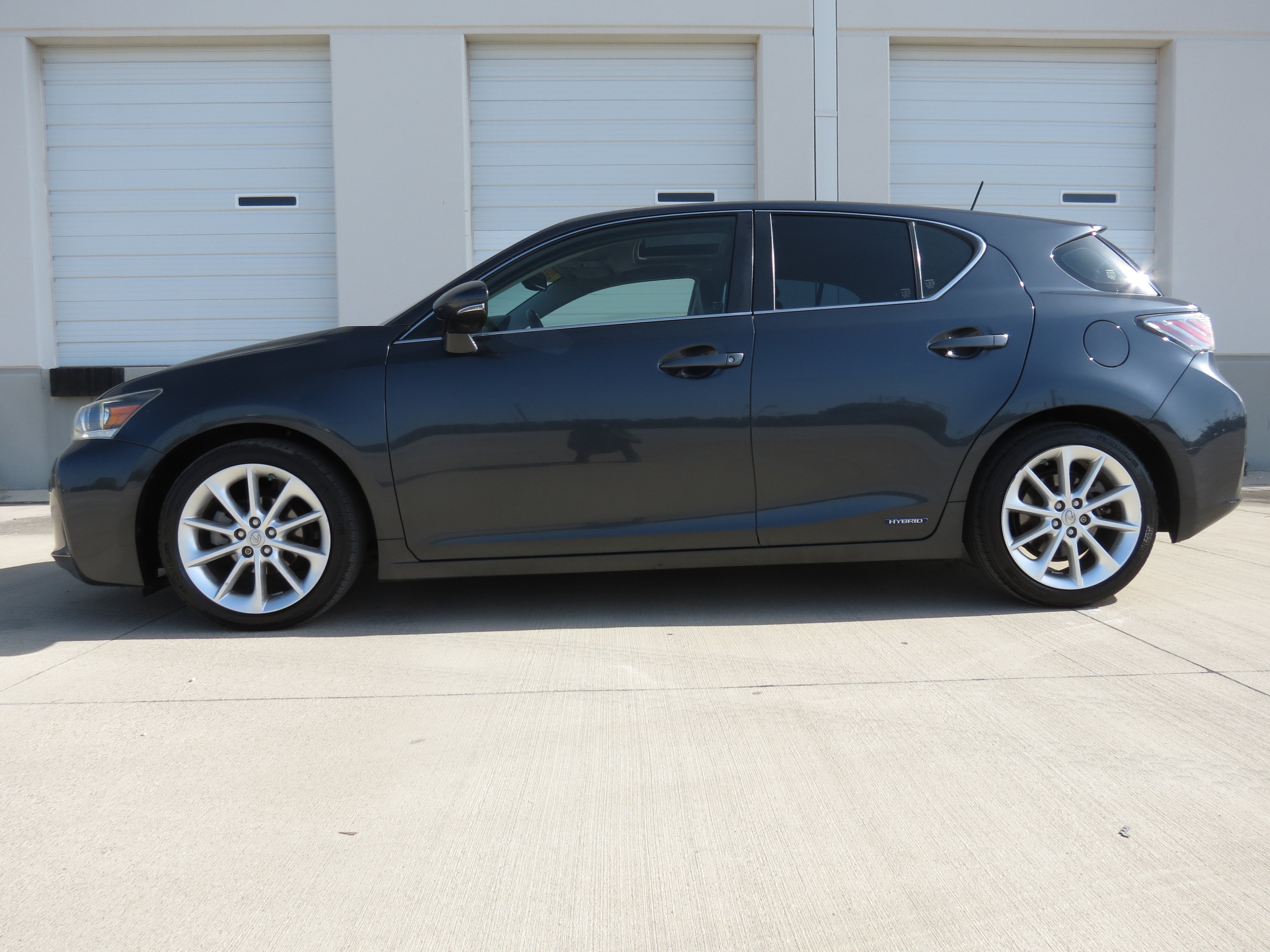 Used 2011 Lexus CT 200h Premium w/ Premium Audio Pkg FWD image 5