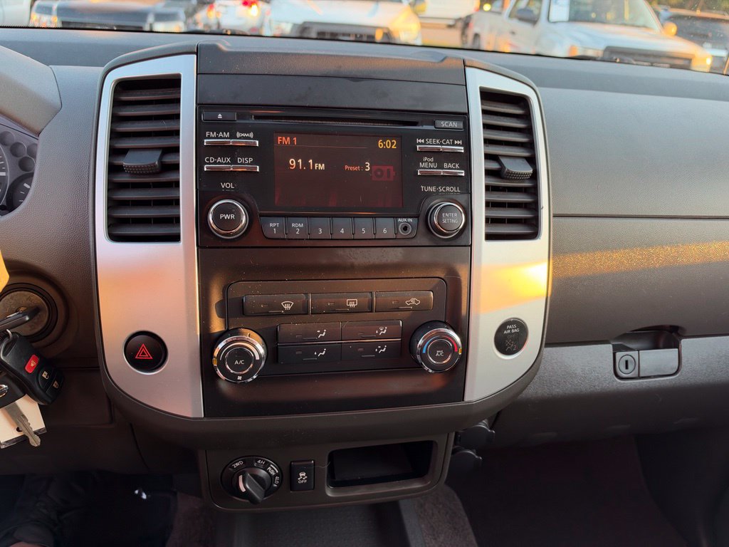 Used 2014 Nissan Xterra S AWD/4WD image 25