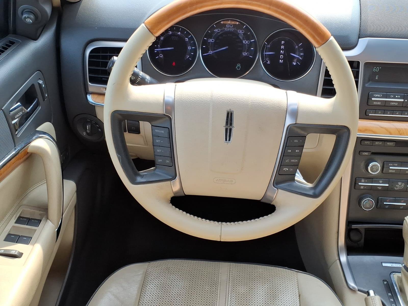 Used 2011 Lincoln MKZ FWD image 5