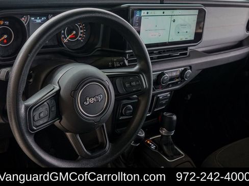 Used 2024 Jeep Gladiator Sport image 8