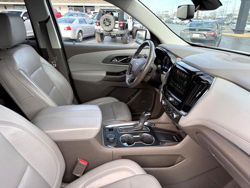 Used 2019 Chevrolet Traverse Premier image 7