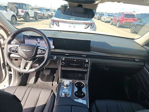 Used 2025 Genesis GV80 2.5T Select AWD/4WD image 9