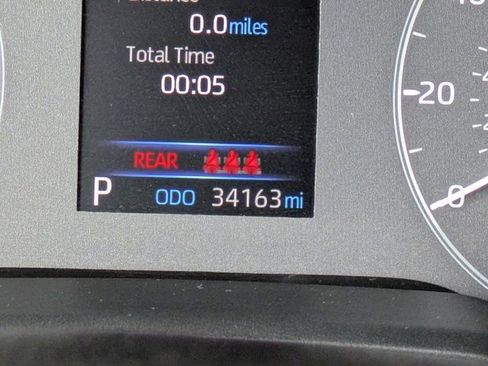 Used 2023 Toyota Corolla Cross LE w/ Moonroof Package image 26