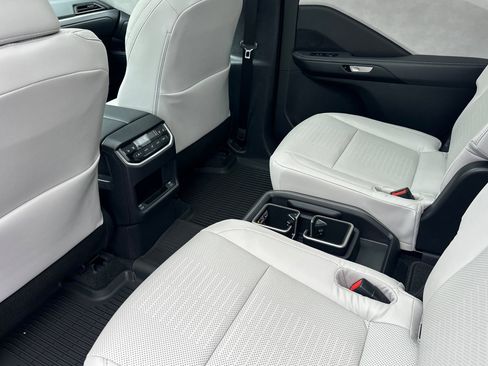 New 2026 Lexus TX 350 AWD image 21