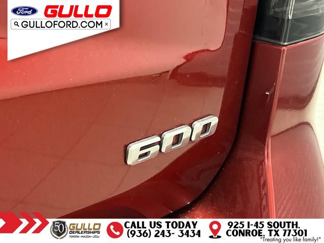 Used 2024 Cadillac Escalade Premium Luxury RWD image 33