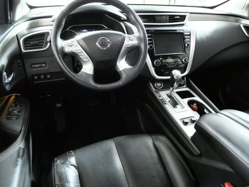 Used 2018 Nissan Murano Platinum w/ Cargo Package AWD/4WD image 2