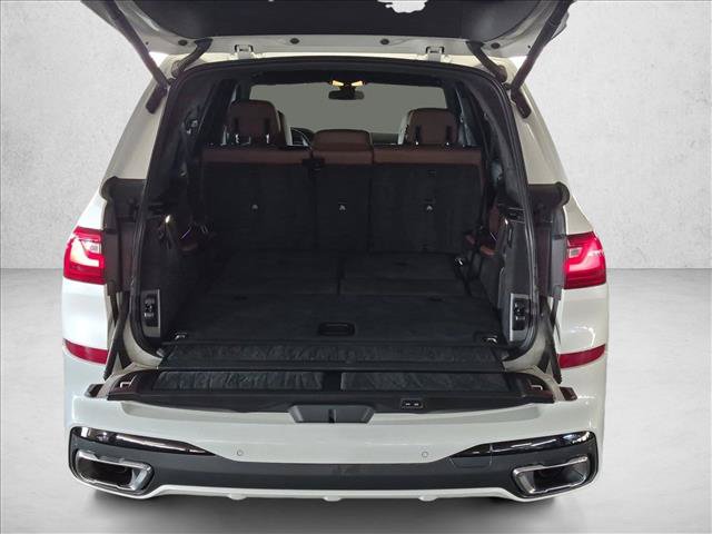 Used 2022 BMW X7 xDrive40i w/ M Sport Package AWD/4WD image 6