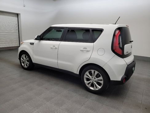 Used 2015 Kia Soul + FWD image 3
