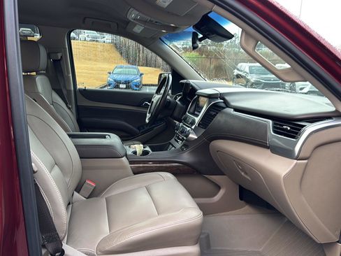 Used 2019 Chevrolet Tahoe LT w/ Luxury Package image 10