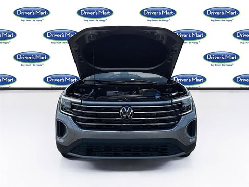 Used 2025 Volkswagen Atlas SE FWD image 33