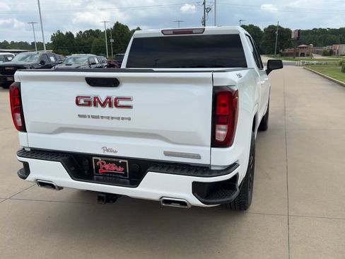 Used 2025 GMC Sierra 1500 Elevation w/ X31 Off-Road Package AWD/4WD image 8